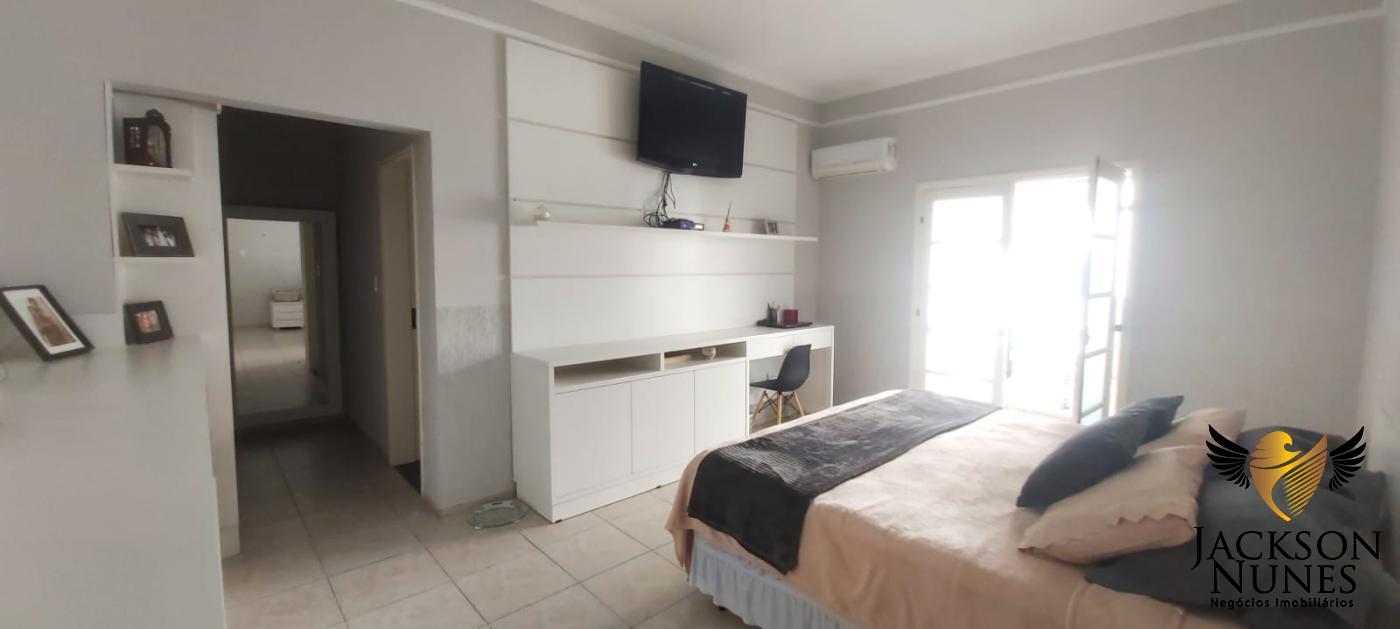 Casa à venda com 3 quartos, 350m² - Foto 14