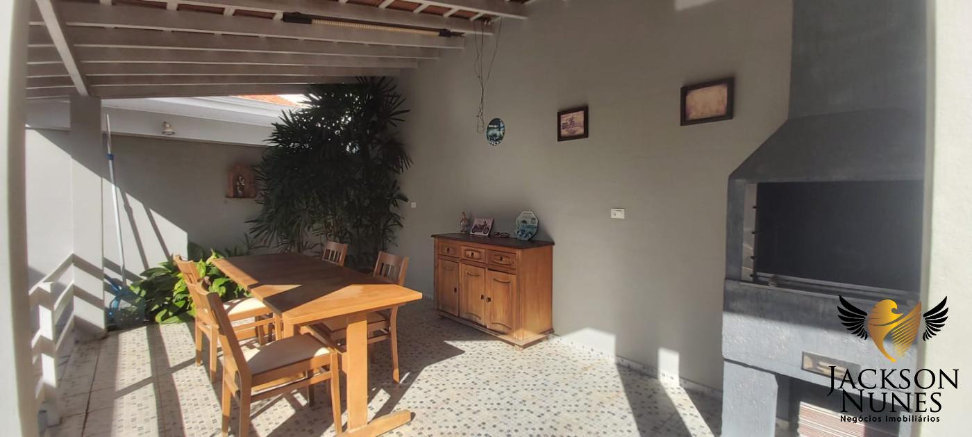 Casa à venda com 3 quartos, 350m² - Foto 4