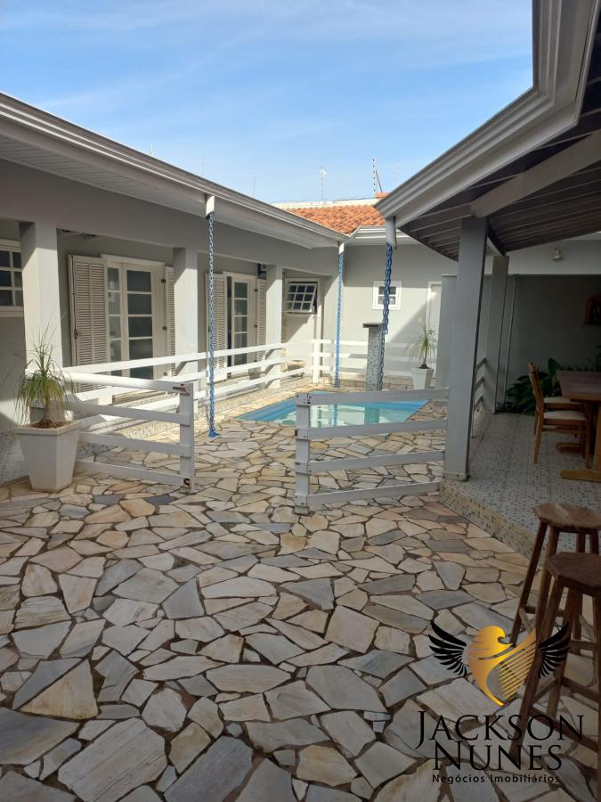 Casa à venda com 3 quartos, 350m² - Foto 3