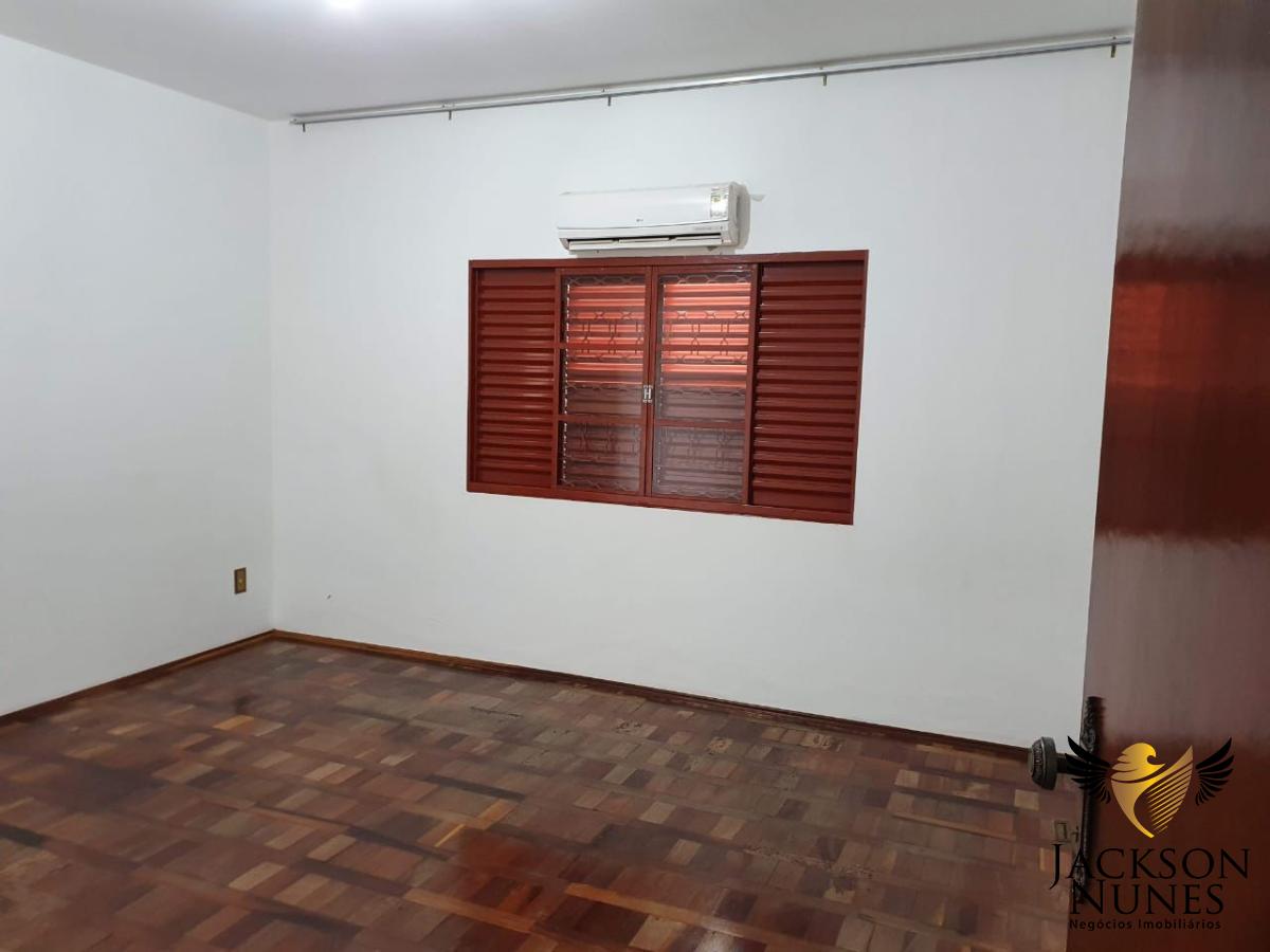 Casa à venda com 3 quartos, 540m² - Foto 11