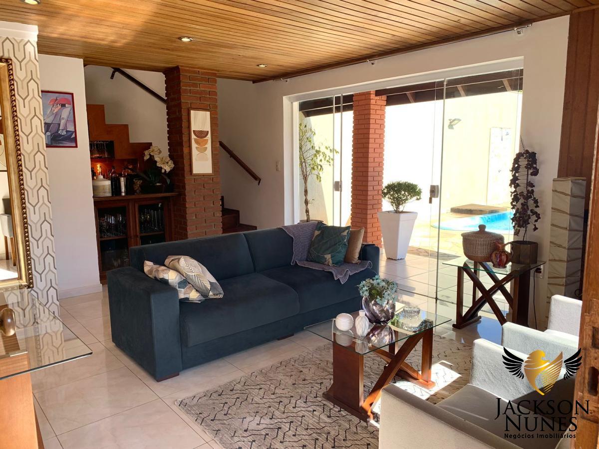 Casa à venda com 3 quartos, 300m² - Foto 5