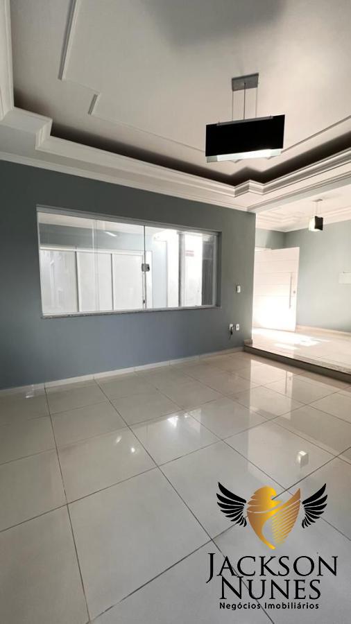 Casa à venda com 3 quartos, 150m² - Foto 1