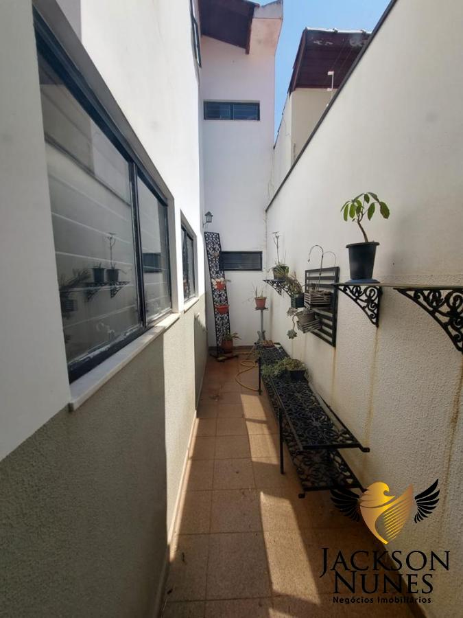 Casa à venda com 4 quartos, 343m² - Foto 19