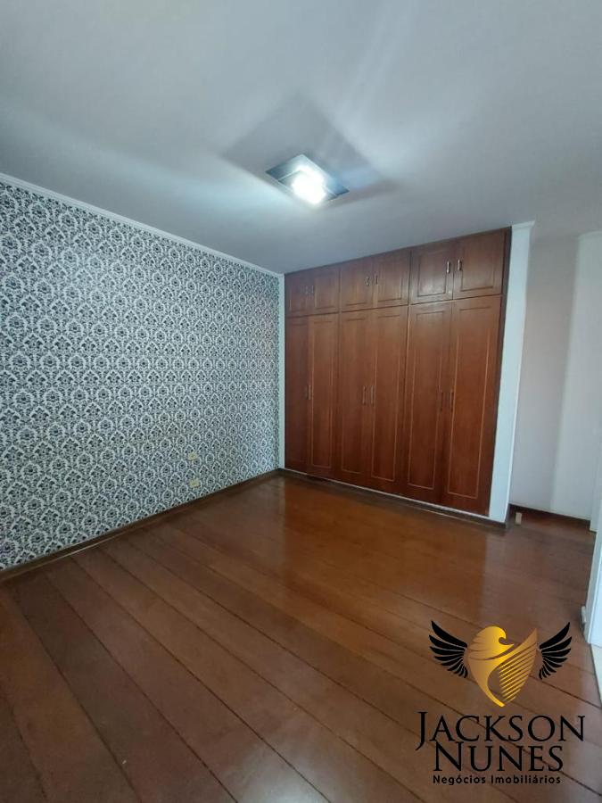 Casa à venda com 4 quartos, 343m² - Foto 17