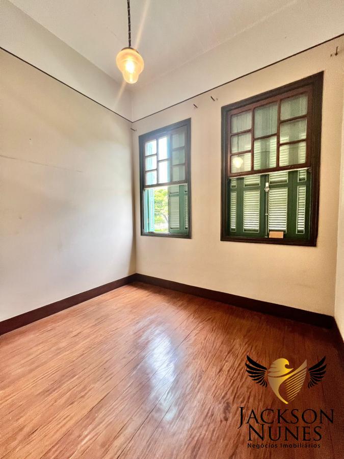 Casa à venda com 4 quartos, 1324m² - Foto 12