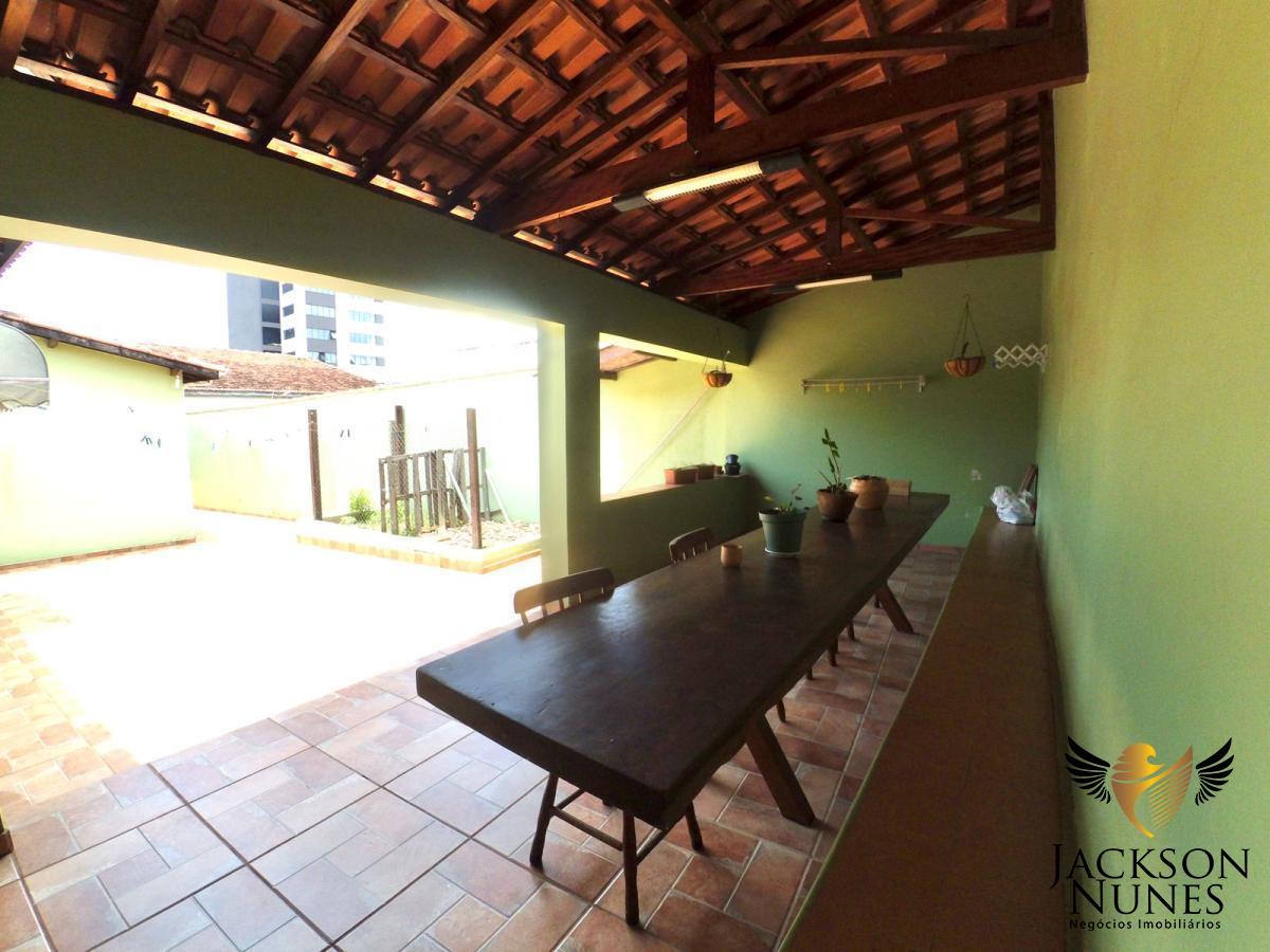 Casa à venda com 4 quartos, 289m² - Foto 17