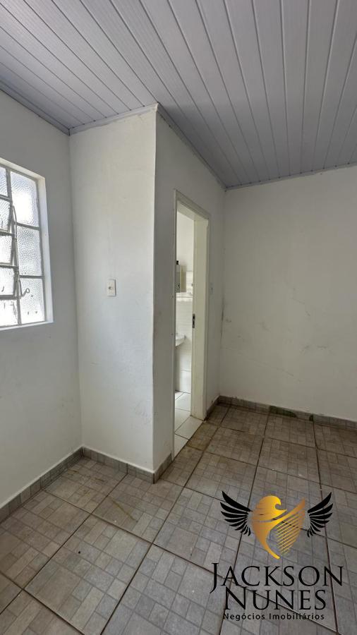 Casa à venda com 6 quartos, 300m² - Foto 12