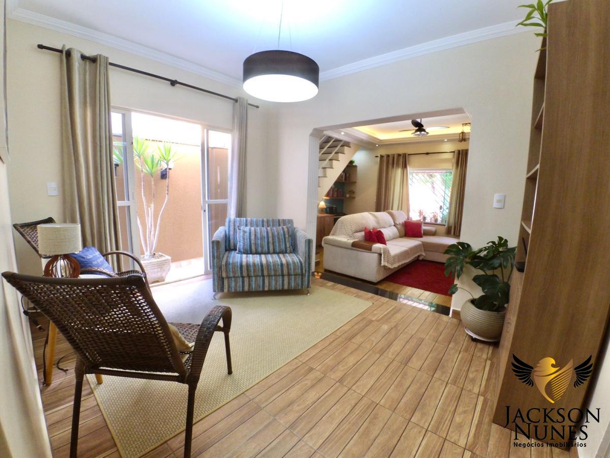 Casa à venda com 4 quartos, 300m² - Foto 12