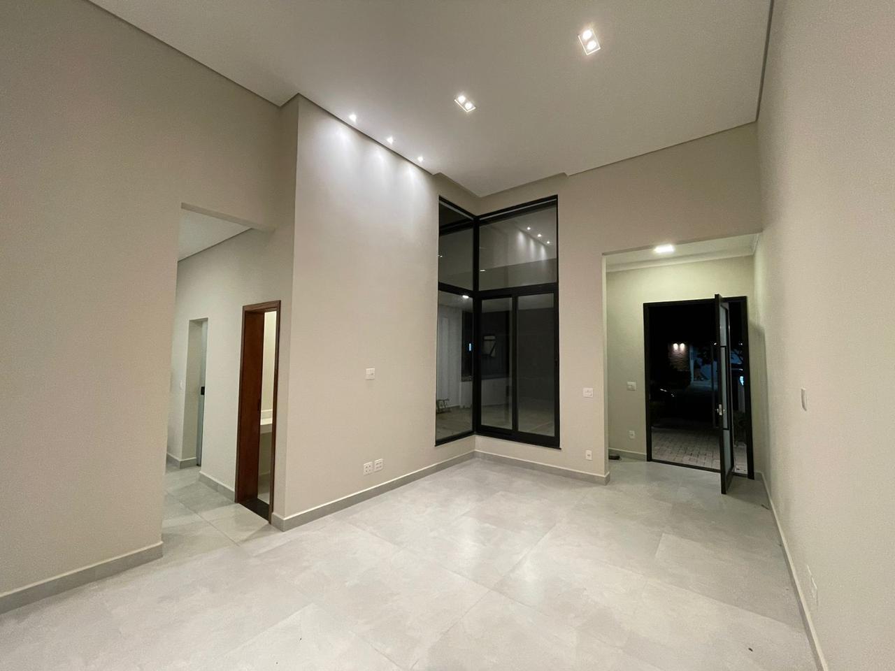 Casa de Condomínio à venda com 3 quartos, 289m² - Foto 1