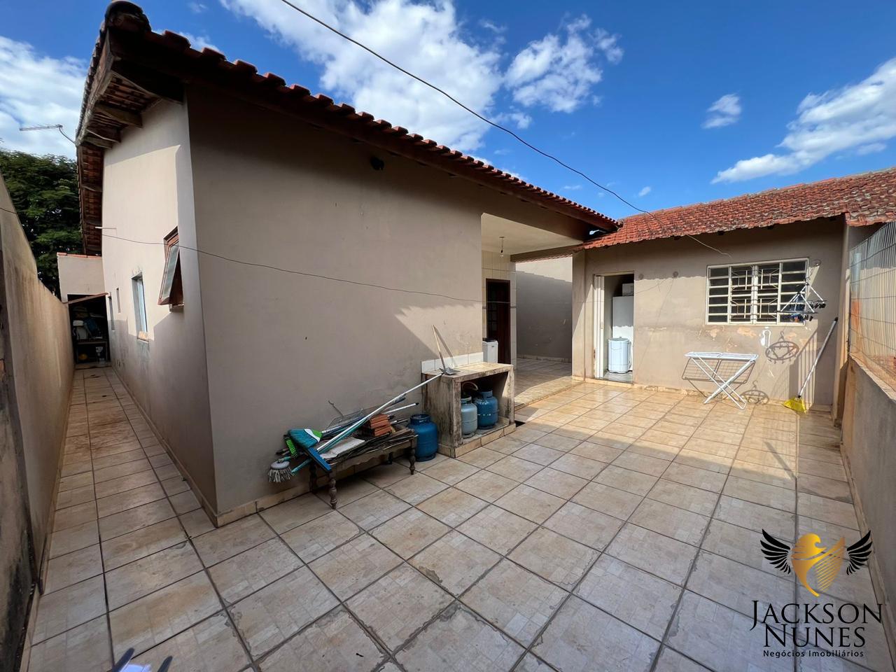 Casa à venda com 2 quartos, 426m² - Foto 15