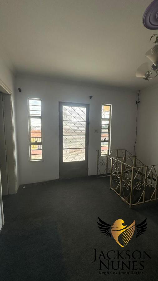 Casa à venda com 3 quartos, 220m² - Foto 9