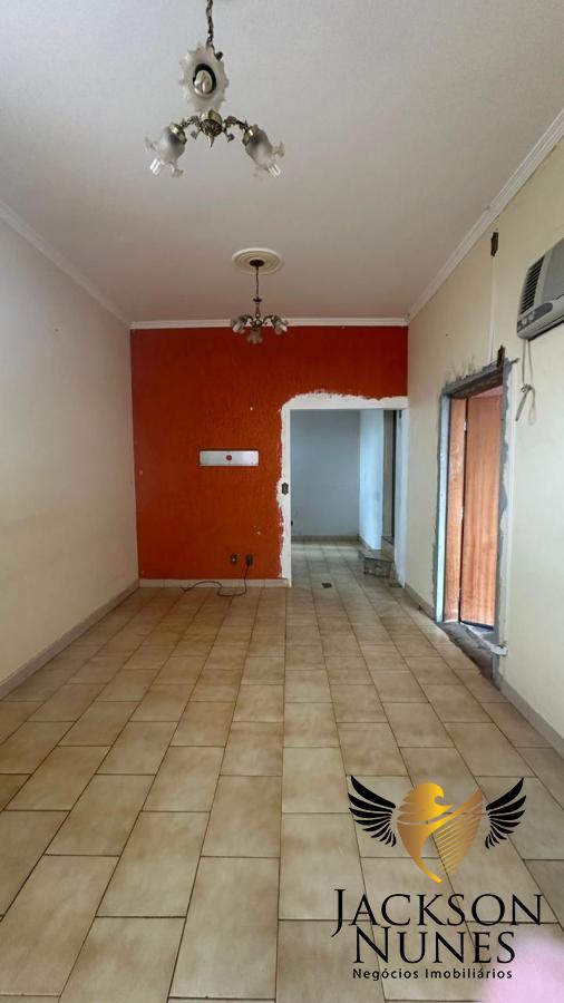 Casa à venda com 3 quartos, 220m² - Foto 6