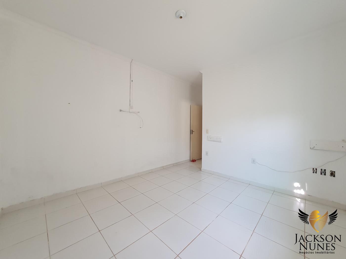 Casa à venda com 2 quartos, 150m² - Foto 10