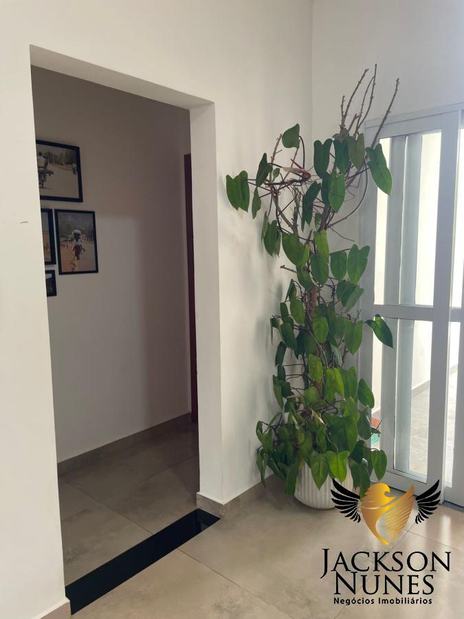 Casa à venda com 2 quartos, 270m² - Foto 7