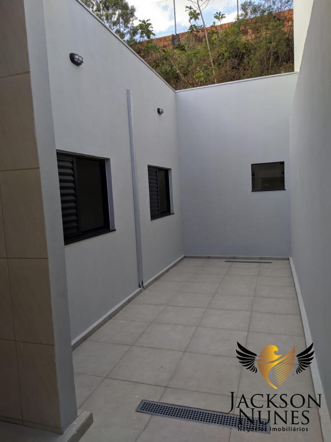 Casa à venda com 2 quartos, 150m² - Foto 13