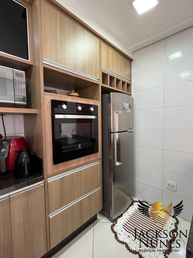 Casa à venda com 3 quartos, 200m² - Foto 3