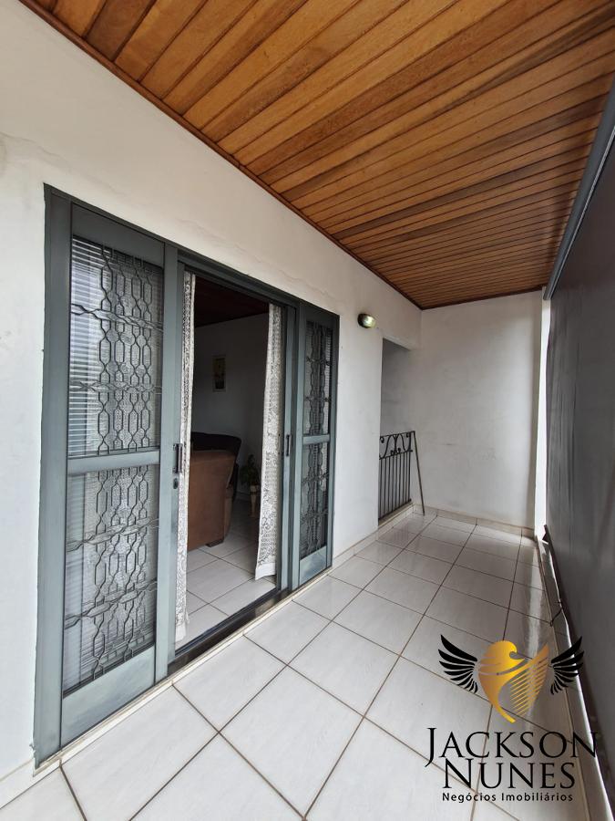 Casa à venda com 1 quarto, 125m² - Foto 3